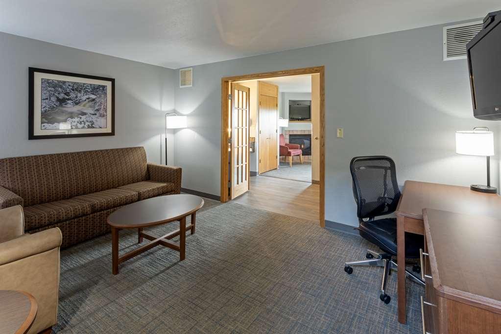 Black Beach Inn By Grandstay Silver Bay Room photo